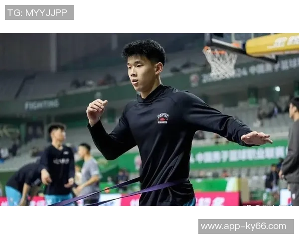 林葳加盟俄勒冈大学同曦团队发海报祝福你勇攀高峰不畏艰难