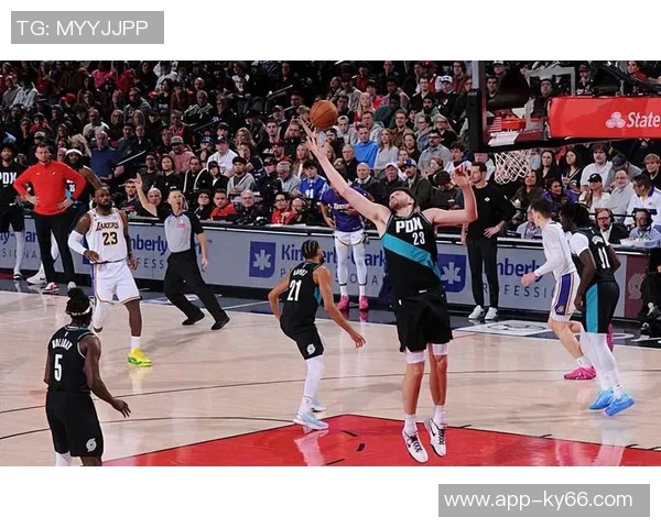 克林根三分命中率达到333成为联盟新趋势的代表 克林根三分命中率达到333成为联盟新趋势的代表